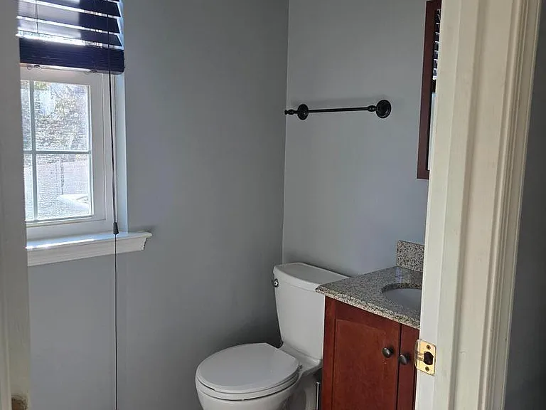 4307 Greys Run Cir — Photo 10