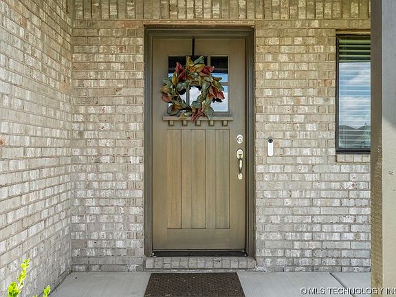 4th image of 22717 E 101st Pl S
