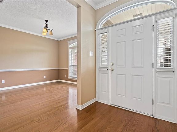 3rd image of 1841 Woodland Hills Dr W