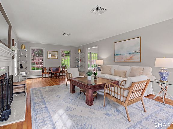 4th image of 241 Hemlock Hills Road South