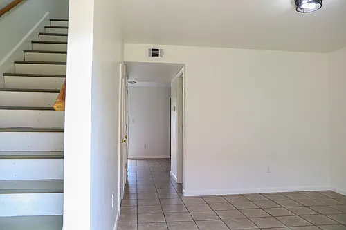 637 Farmington Pl #8 Photo 1