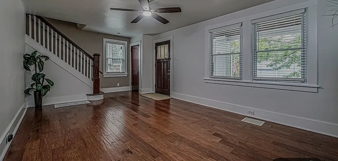 3 bed, 1400 sqft, $1,950 — Photo 4