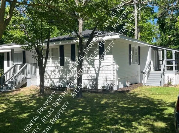 1100 Corbin St, Albertville, AL 35950