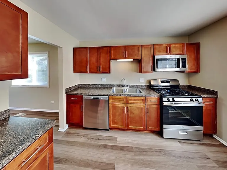 6793 Red Wing Dr — Photo 5