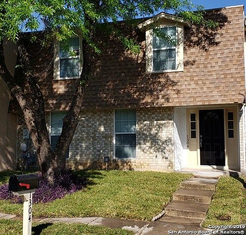 1st image of 1304 Klondike St