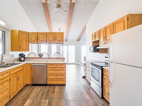 4th image of 62 Woodcrest Rd
