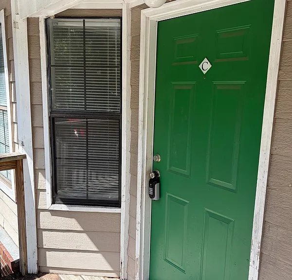 2349 Horne Ave #C — Photo 12