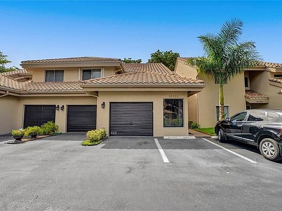4th image of 16352 Malibu Dr #34