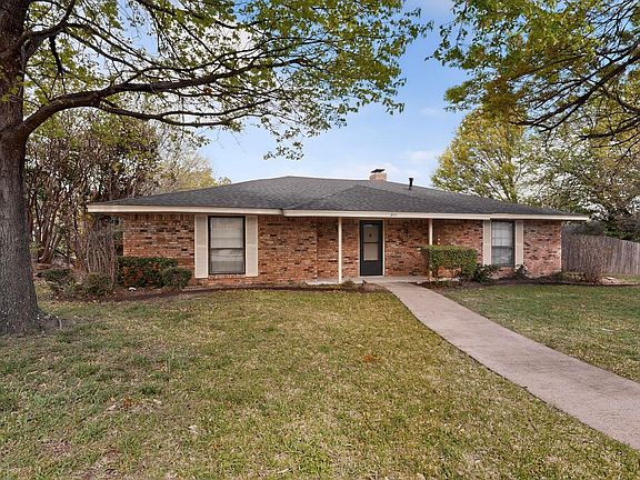 4th image of 213 Gregory Dr