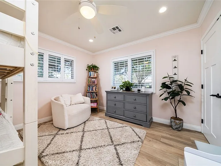 1025 Kent Dr — Photo 20