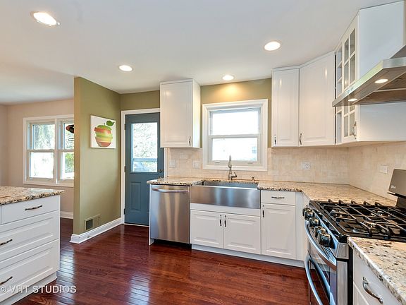 4th image of 239 Annapolis Dr
