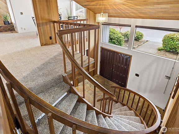 5th image of 1339 Coral Drive
