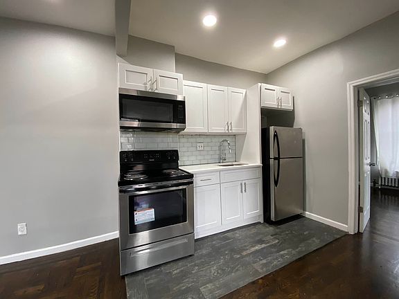 3rd image of 1011 Carroll Pl APT 7G