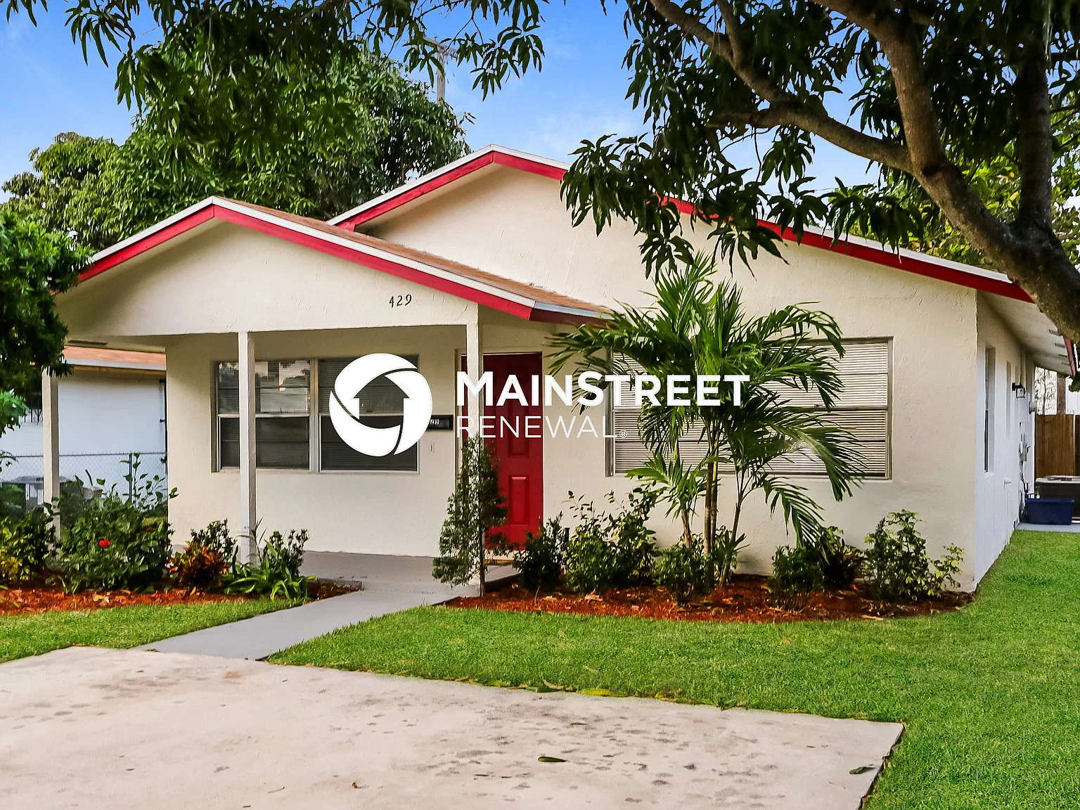 429 Avenida Hermosa — Photo 3