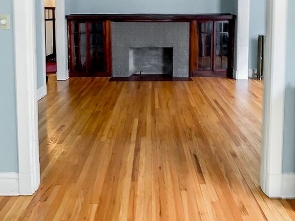 3rd image of 3822 N Lawndale Ave #1