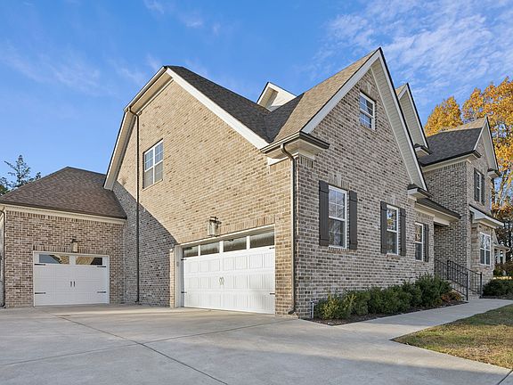 4th image of 1007 Owen Layne Dr
