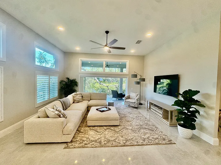 32 Bay Head Ln — Photo 4