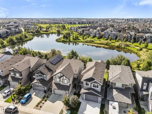 3334 Parker Loop SW, Edmonton, AB T6W 4C2
