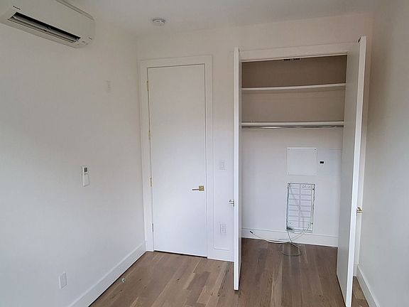 3rd image of 1058 Dean St #3A