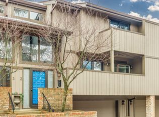 2675 Warrensville Center Rd APT 2, Shaker Heights, OH 44122