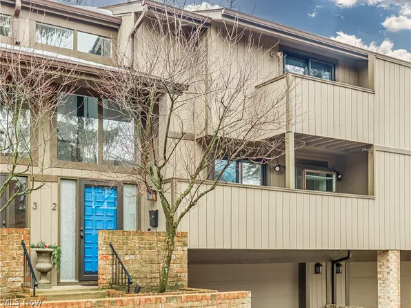 2675 Warrensville Center Rd APT 2, Shaker Heights, OH 44122