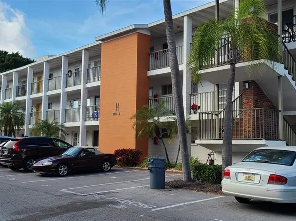 2325 SUNSET DRIVE #H23, BRADENTON, FL 34207