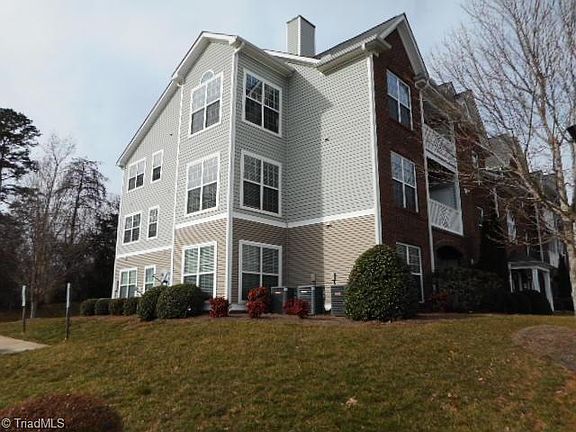 2nd image of 160 Shallowford Reserve Dr Unit 302