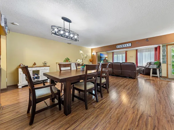 1128 Highland Ave, Northfield, MN 55057