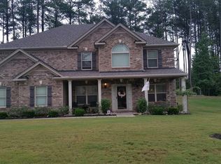 1489 English Manor Cir, Stone Mountain, GA 30087