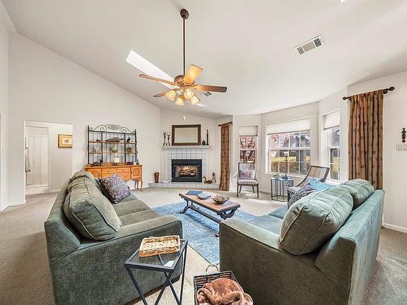 5th image of 117 Forest View Cir
