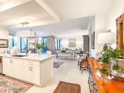 1030 3rd Ave S UNIT 201, Naples, FL, 34102