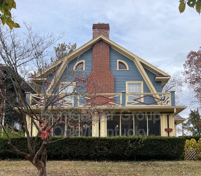 1st image of 221 Otterbein Ave