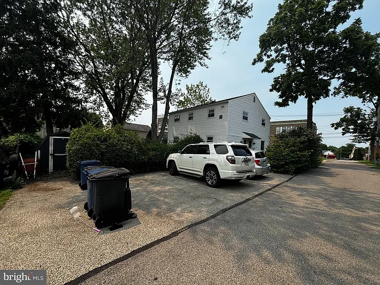 32 Forest Ave — Photo 11