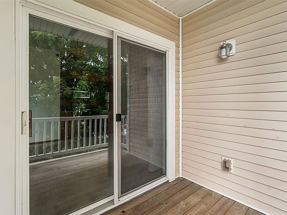 4th image of 1835 SW White Birch Cir Unit 15