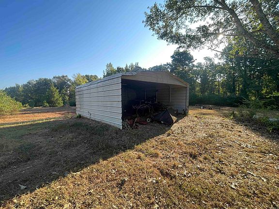 3rd image of 113 Ouachita 495 Rd