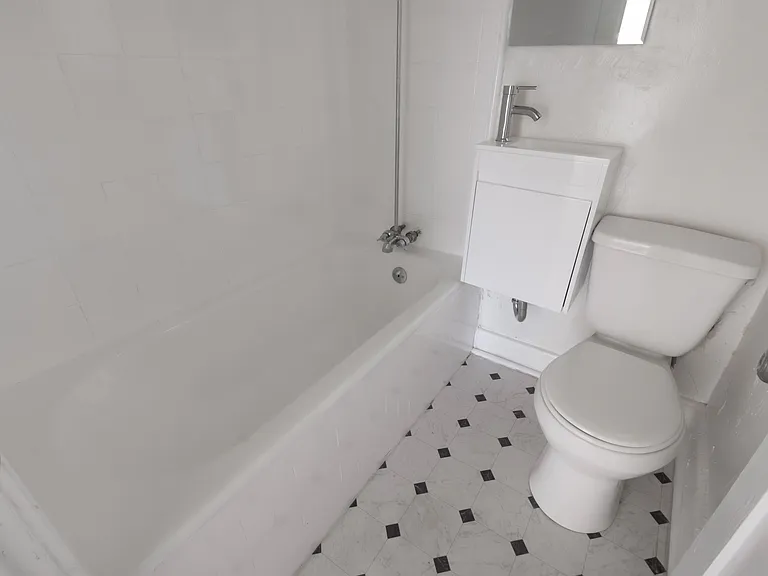 4309 S Main St #101 — Photo 17
