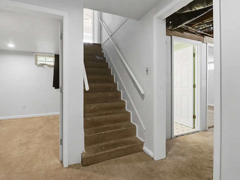 Harrison St — Photo 25