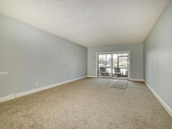 2nd image of 1800 Manor House Dr APT 112