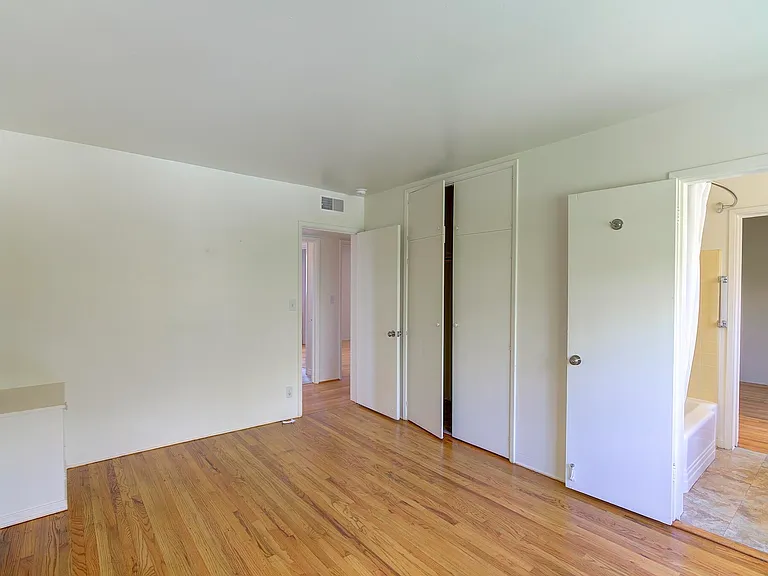 1802 Loma St — Photo 18
