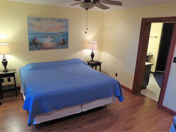 4th image of 4500 Hickory Shores Blvd