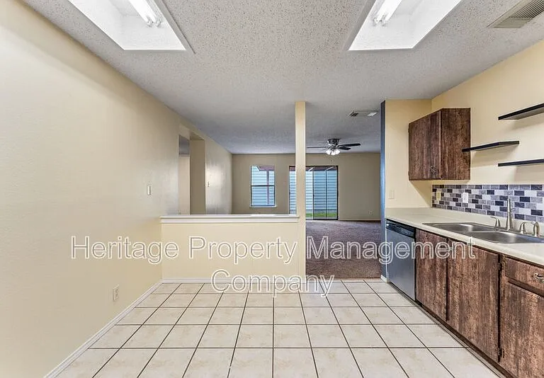 6863 Cypress Mist Dr — Photo 15