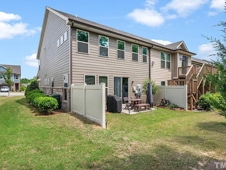 214 Alamosa Pl — Photo 28