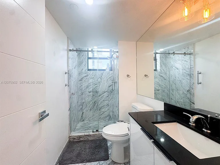 5757 Collins Ave #703 — Photo 11