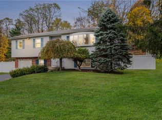 19 Riverglen Dr, Thiells, NY 10984