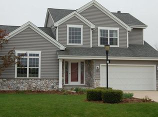 414 S Sherman St, Eagle, WI 53119