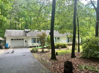 677 Lakeside Dr, Blairsville, GA 30512