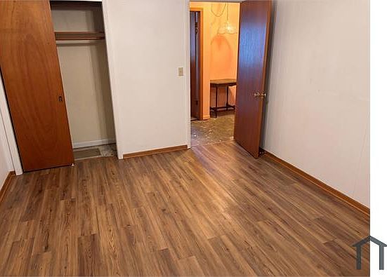 5th image of 3980 Renwal St