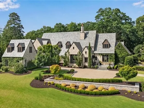 560 Lost River Bnd, Milton, GA 30004