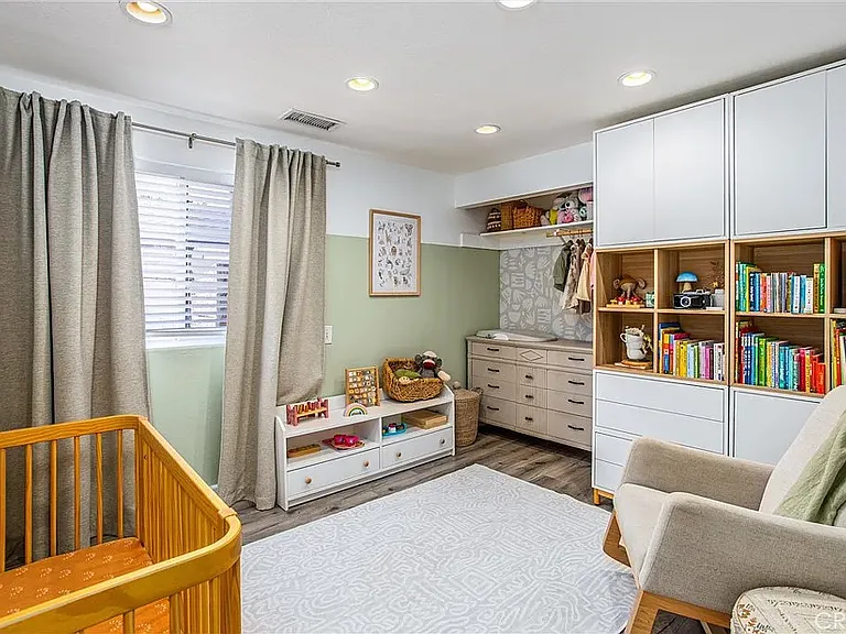 465 N Cypress St #1 — Photo 18