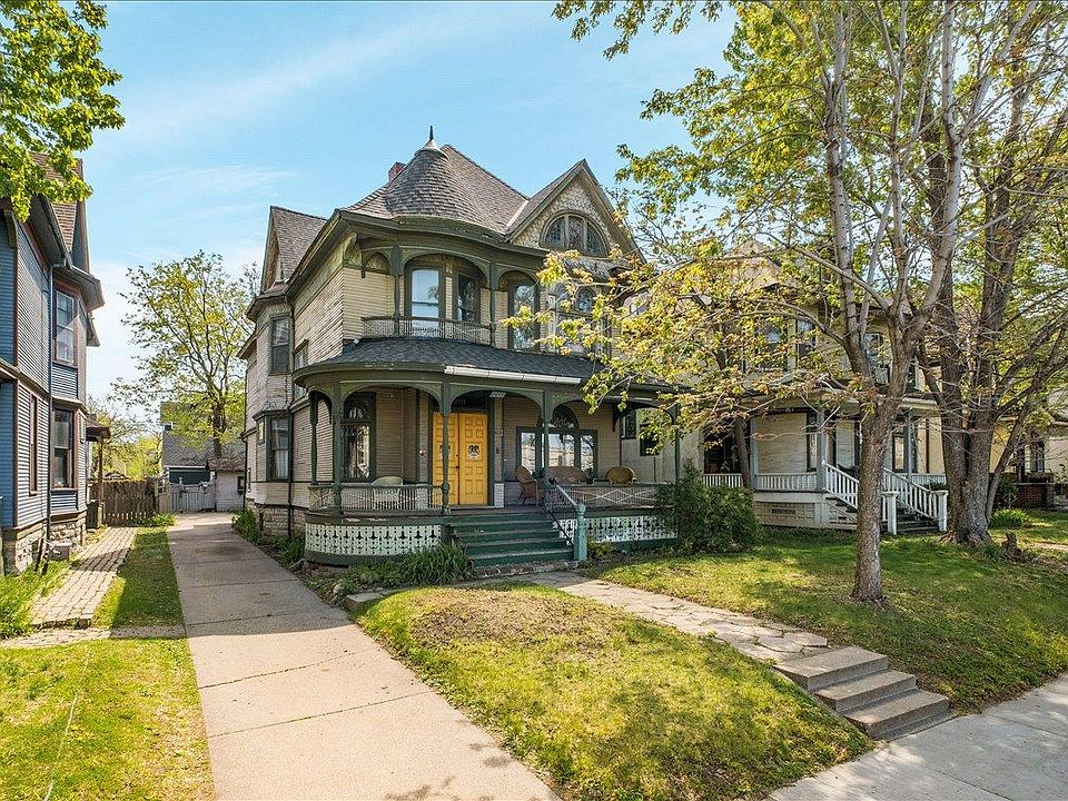 1st image of 3111 2nd Ave S